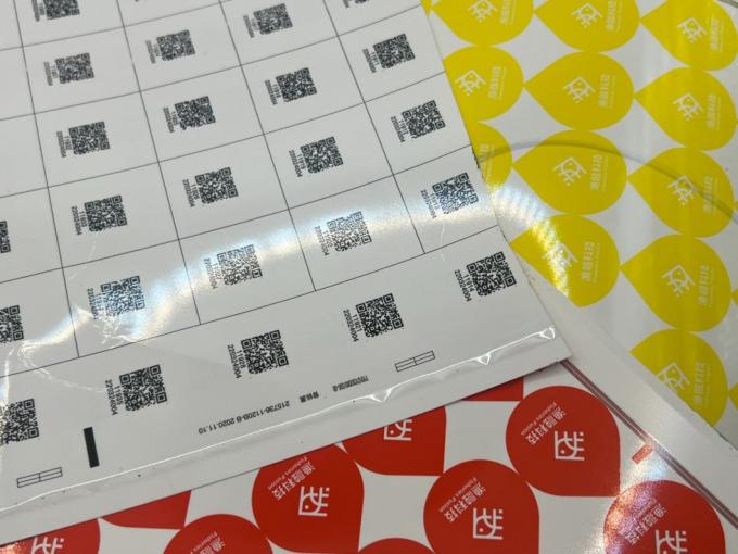 angepasste Etiketten sind perfekt für Hologramm-Aufkleber wechselbares QR-Code-Label 1